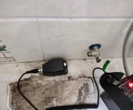 直辖县级行政区划屋顶漏水维修公司分享下卫生间漏水的危害及解决方法